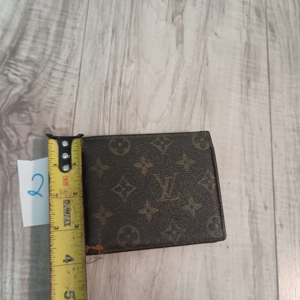 Authentic LOUIS VUITTON Monogram Porte Billet Carte Credit Marco